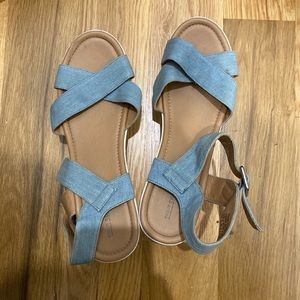 Call it Spring sandals Womens 11